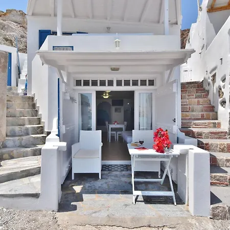 Blue Mare On The Semesterbostad Firopotamos